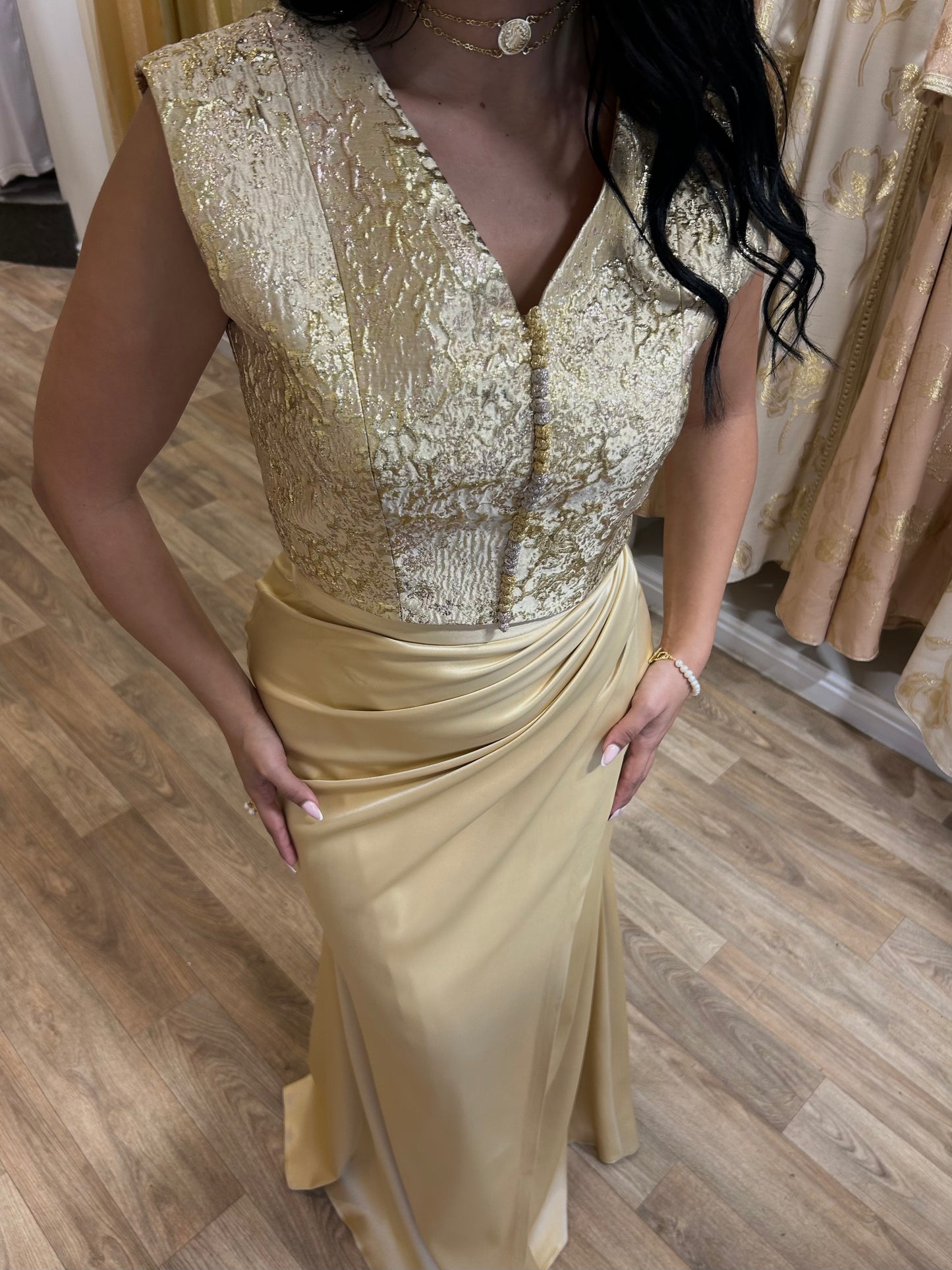 Ensemble Narine Beige